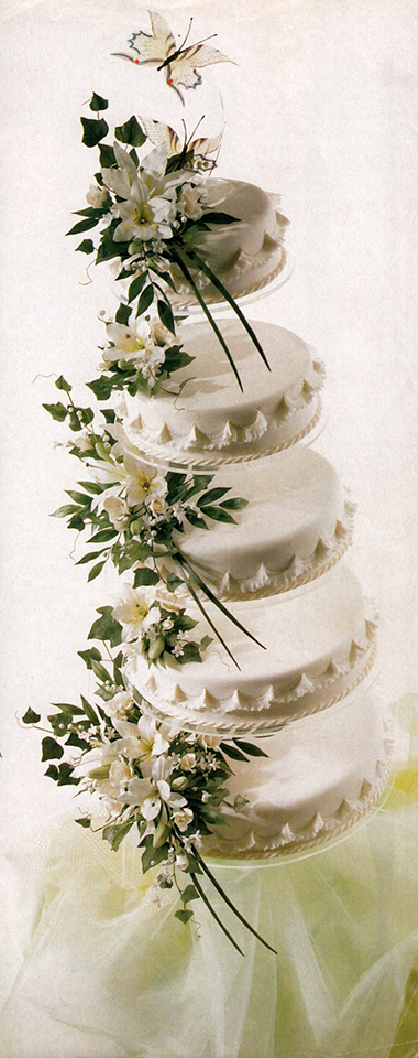Wedding cake for Nouveau